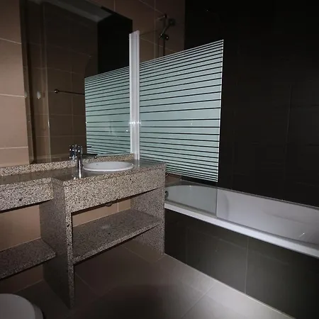 Апартаменти Oura Pereira