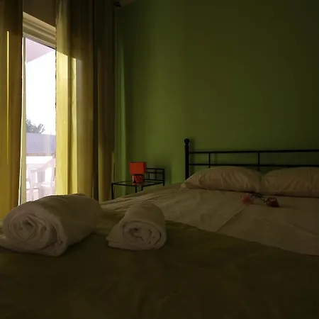 Апартаменти Oura Pereira *