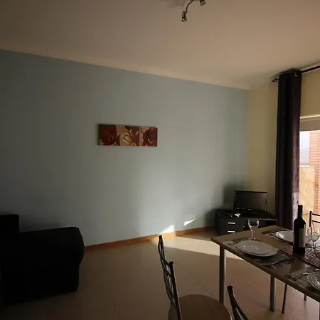 Oura Pereira Албуфейра