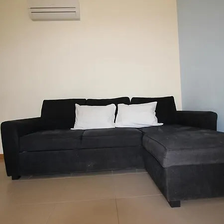 Oura Pereira Апартаменти